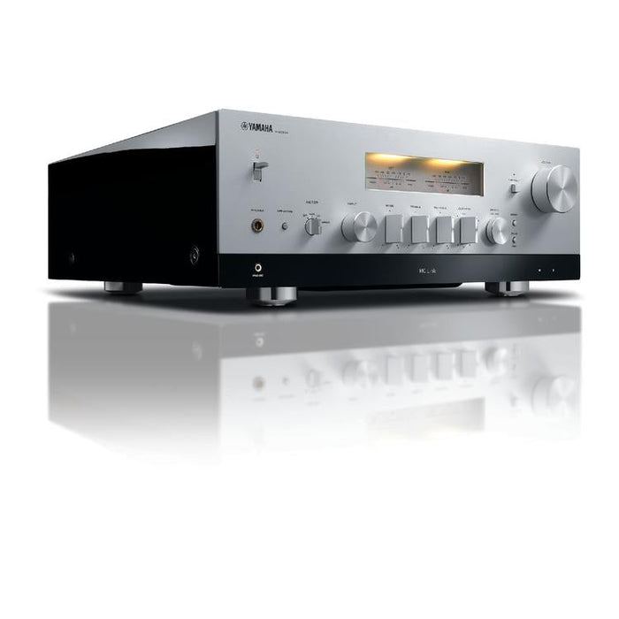 Yamaha RN2000A | Hi-Fi Stereo Network Receiver with MusicCast - 120 W + 120 W - Airplay - Silver-SONXPLUS Victoriaville